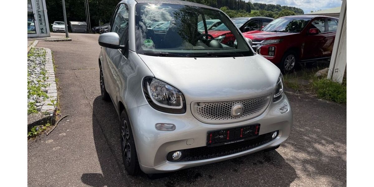 Smart ForTwo 8.492 km 16.799 &euro; Uhingen 73066