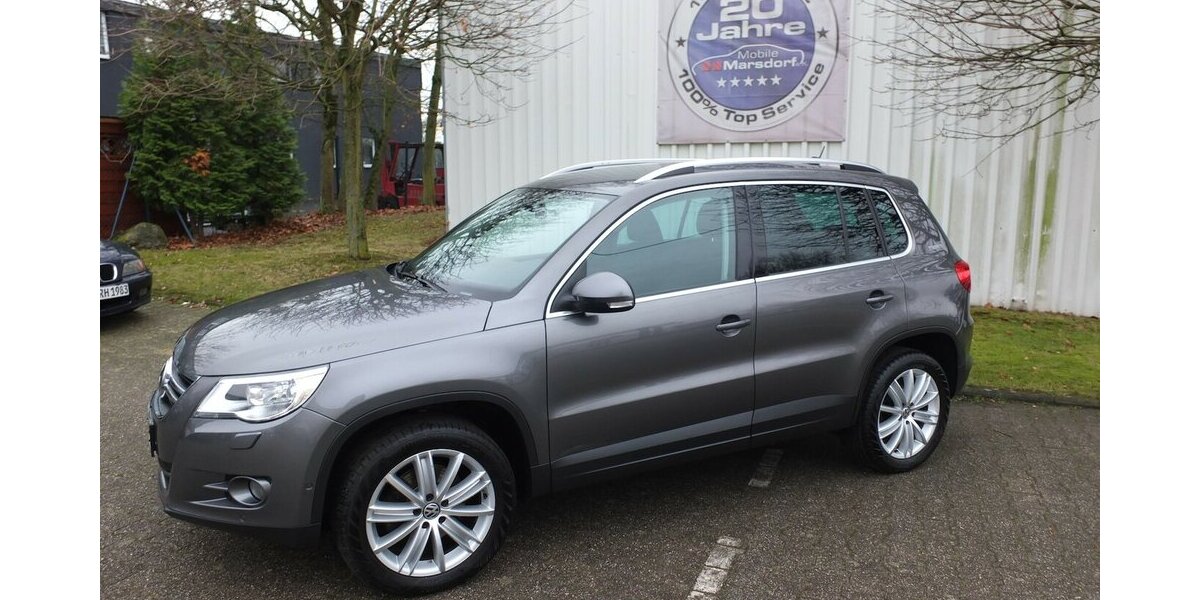 VW Tiguan TEAM orig.ATM ca 52 tkm XENON AHK PARKPILOT 112.432 km 10.450 &euro; Köln 50858