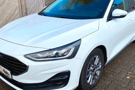 Ford Focus 76.000 km 18.600 &euro; Neumünster 24536