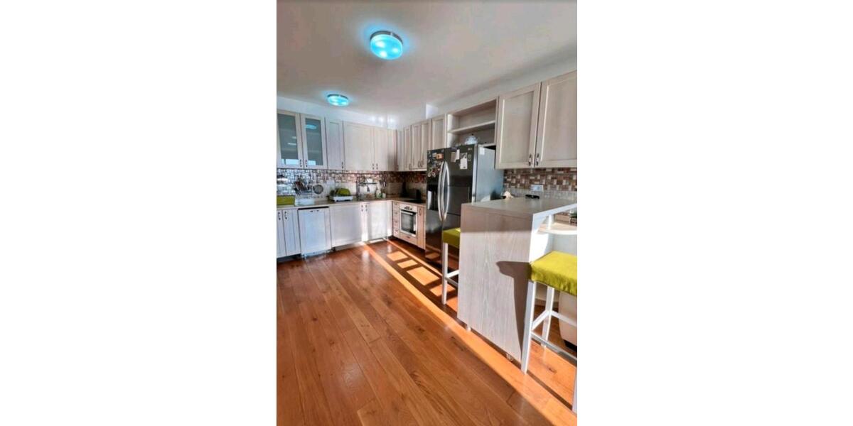 Etagenwohnung Zwickau - 3 Zimmer, 124 m&sup2;, 175.000&euro; | Angebot:26618523