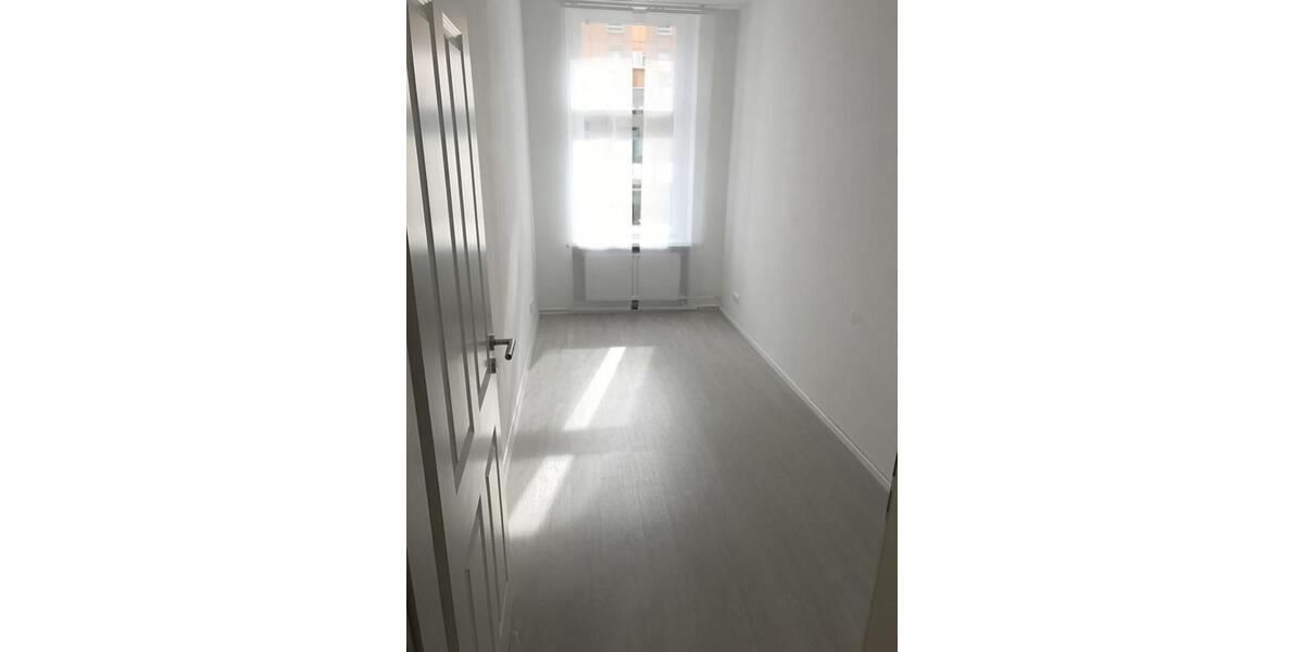 Erdgeschoßwohnung Berlin Reinickendorf - 5 Zimmer, 84 m&sup2;, 355.000&euro; | Angebot:26843833