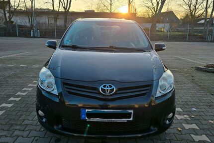 Toyota Auris 233.000 km 4.000 &euro; Witten 58453