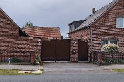 Haus Hoyerswerda - 4 Zimmer, 125 m&sup2;, 250.000&euro; | Angebot:26893217