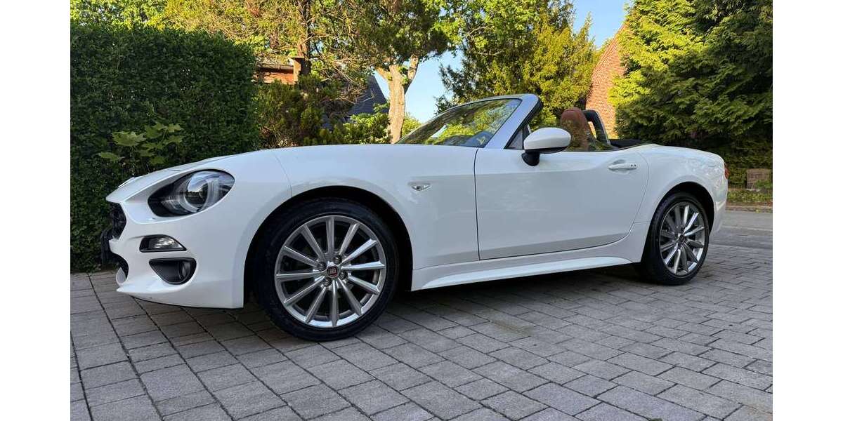 Fiat 124 Spider 27.100 km 16.780 &euro; Molfsee 24113