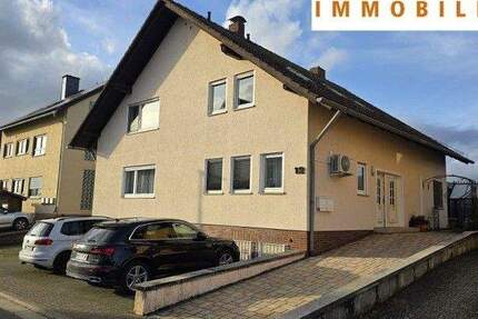 * Oestrich-Winkel: Zweifamilienhaus in schöner Randlage * 6 zimmer