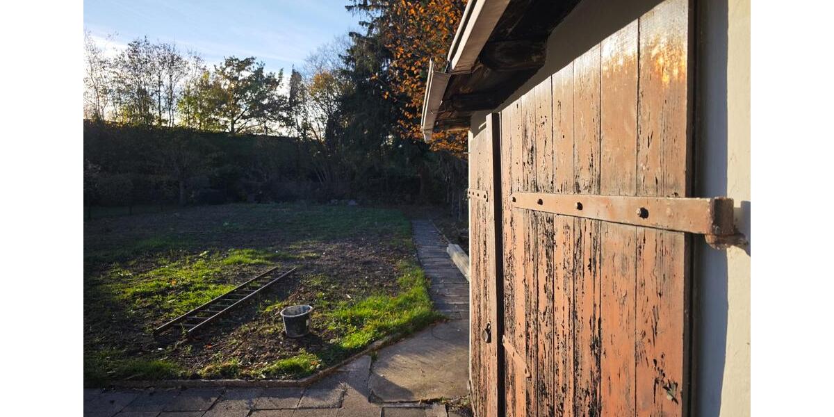 Gepflegte 4-Zimmer Doppelhaushälfte mit Garage in Hannover-Leinha 4 zimmer