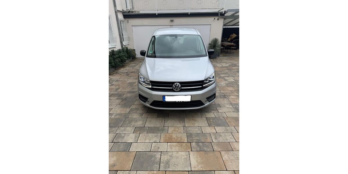 VW Caddy Maxi 75.100 km 13.490 &euro; Offenbach 63073