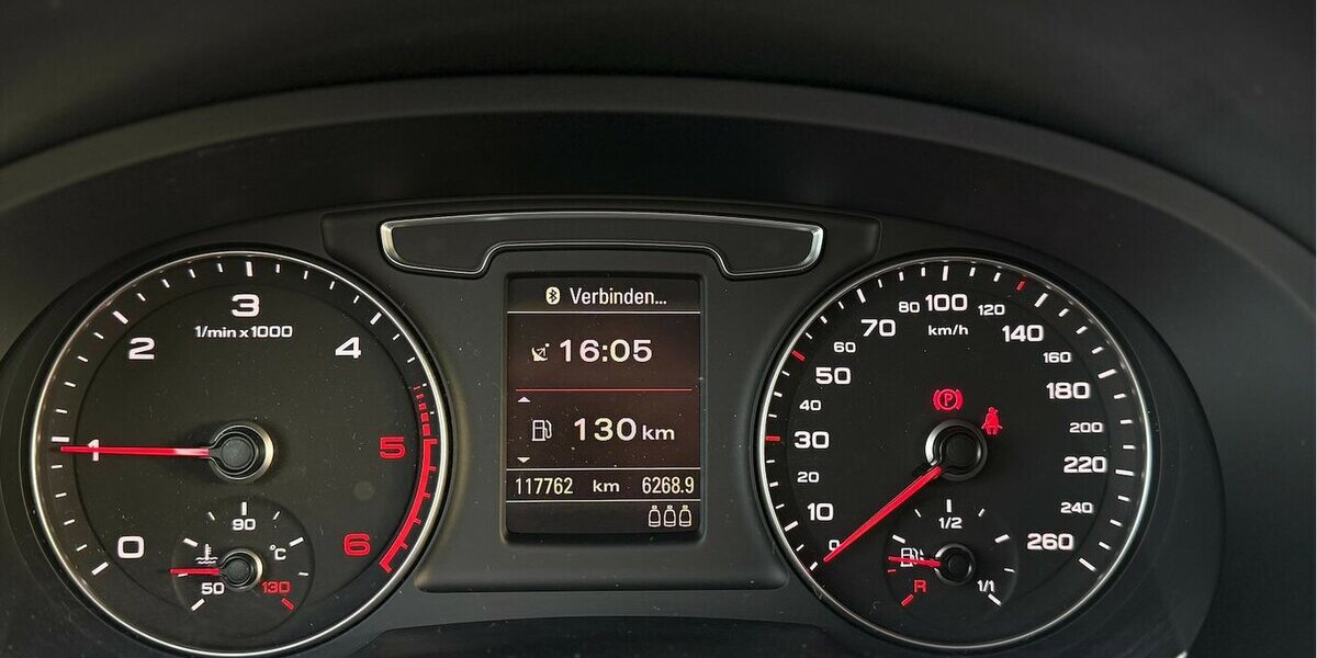 Audi Q3 2.0 TDI sport Navi Xenon SHZ AHK 117.000 km 16.990 &euro; Neckarsulm 74172