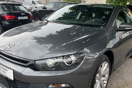VW Scirocco 105.744 km 7.399 &euro; Radebeul 01445