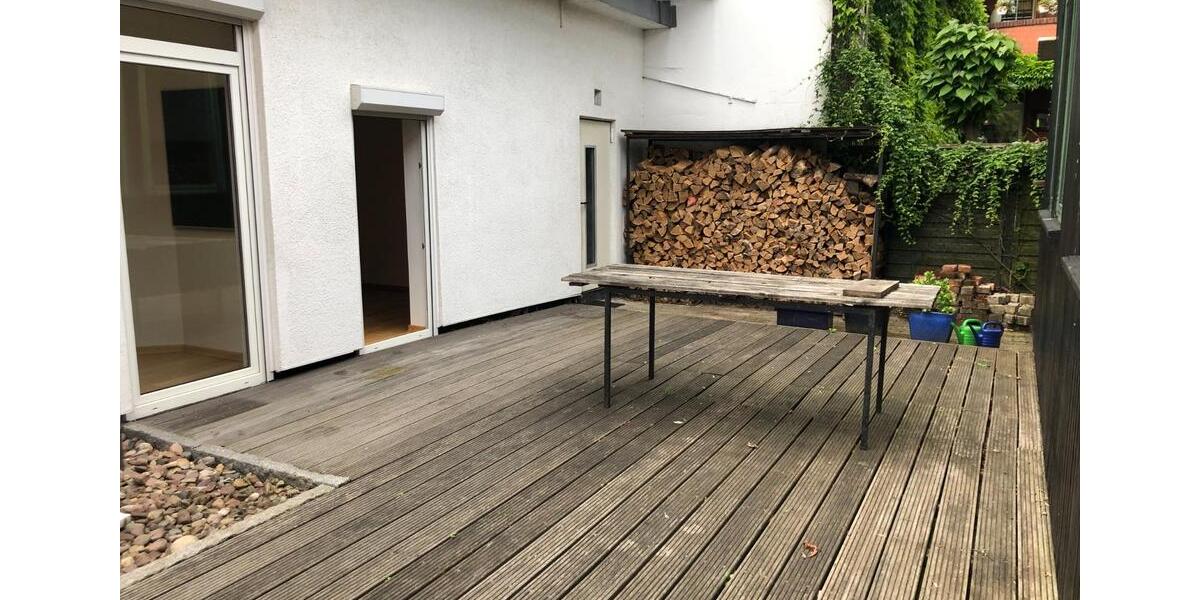 Einfamilienhaus Langenhagen - 8 Zimmer, 315 m&sup2;, 2.890&euro; | Angebot:24646854