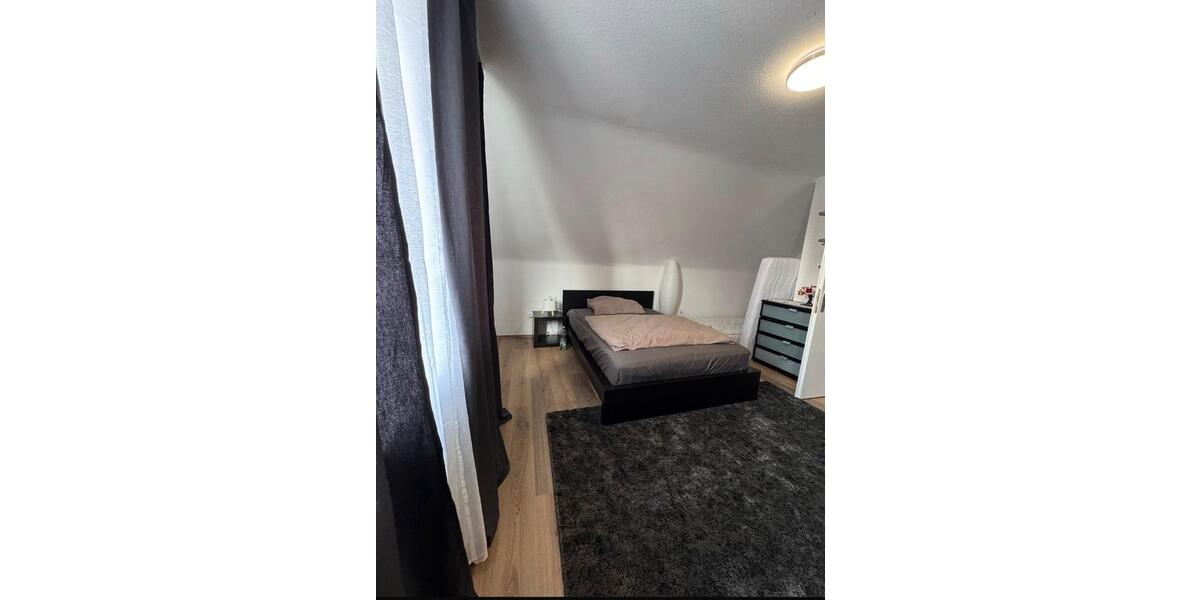 Dachgeschoßwohnung Wunstorf - 2 Zimmer, 70 m&sup2;, 600&euro; | Angebot:26398879
