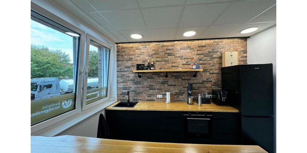 Büro Praxis Gewerberäume mit Parkplätzen zimmer