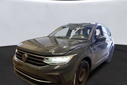 VW Tiguan 218.310 km 16.890 &euro; Braunschweig 38114