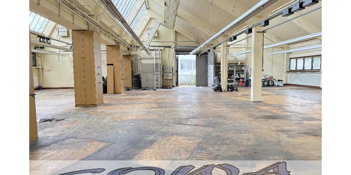 Großzügige Lagerhalle mit Büro-Lagerräumen und einem großzügien Wohnhaus in Gaimersheim - Nähe Westpark! - Ein Objekt von Ihrem Immobilienpartner SOWA Immobilien und Finanzen zimmer