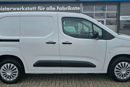 Opel Combo 25.819 km 17.980 € Bocholt 46395