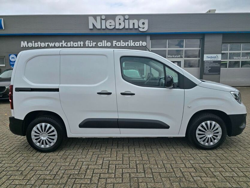 Opel Combo 25.819 km 17.980 € Bocholt 46395