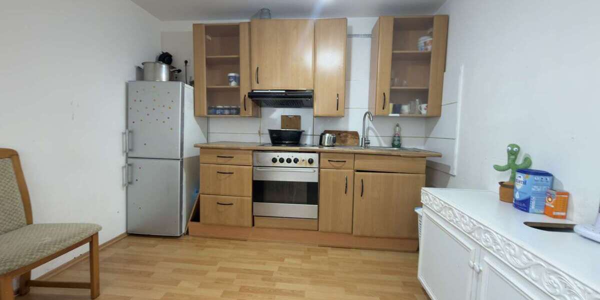 Renditestarkes MFH mit Gewerbe in Duisburg – 5700 EUR Kaltmiete, starke Ertragsbasis - Mehrfamilienhaus, Wohnhaus Duisburg Hamborn | Angebot:25536060