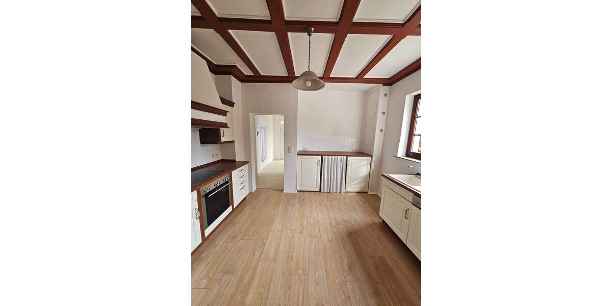 Einfamilienhaus Großpösna - 8 Zimmer, 217 m&sup2;, 2.520&euro; | Angebot:22434763