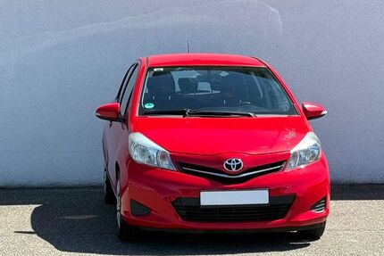 Toyota Yaris 210.000 km 3.299 &euro; Kandel 76870
