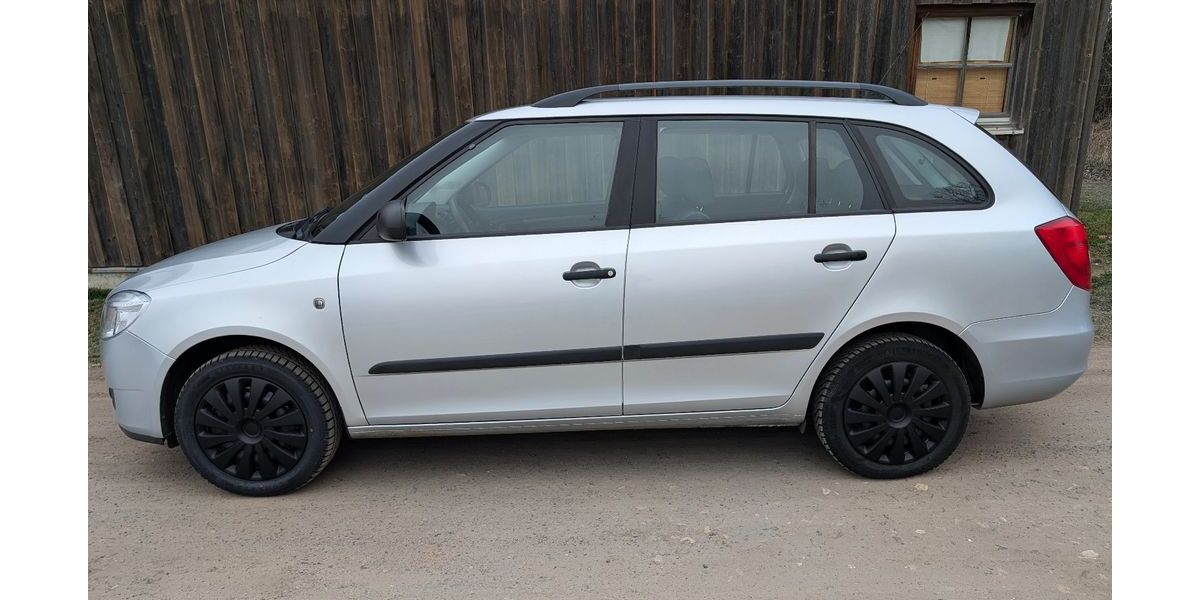 Skoda Fabia 70.860 km 4.990 &euro; Ludwigsfelde 14974