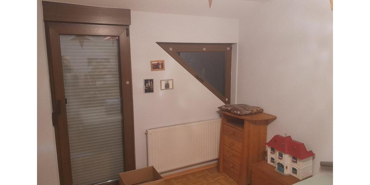 Dachgeschoßwohnung Ulrichstein - 3 Zimmer, 79 m&sup2;, 620&euro; | Angebot:25055629