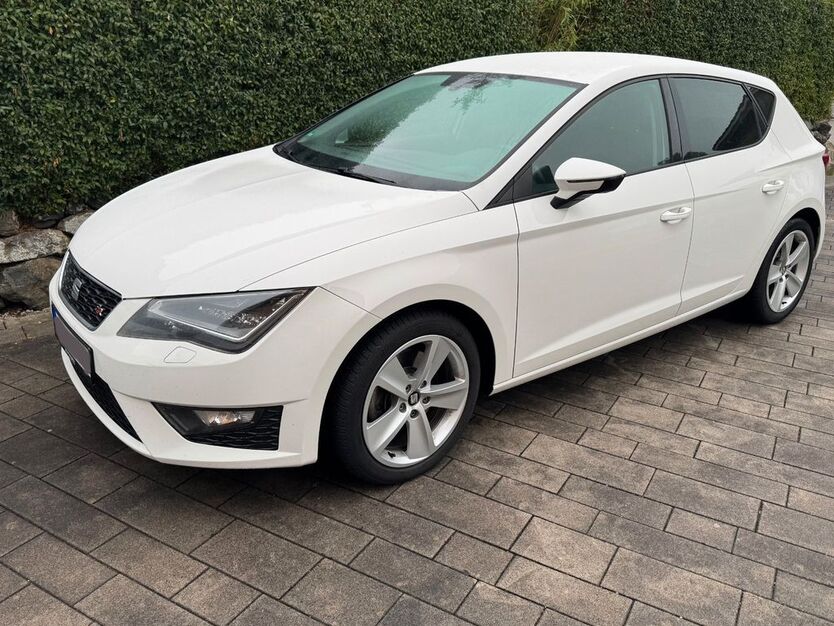Seat Leon 112.526 km 8.900 € Marktoberdorf 87616