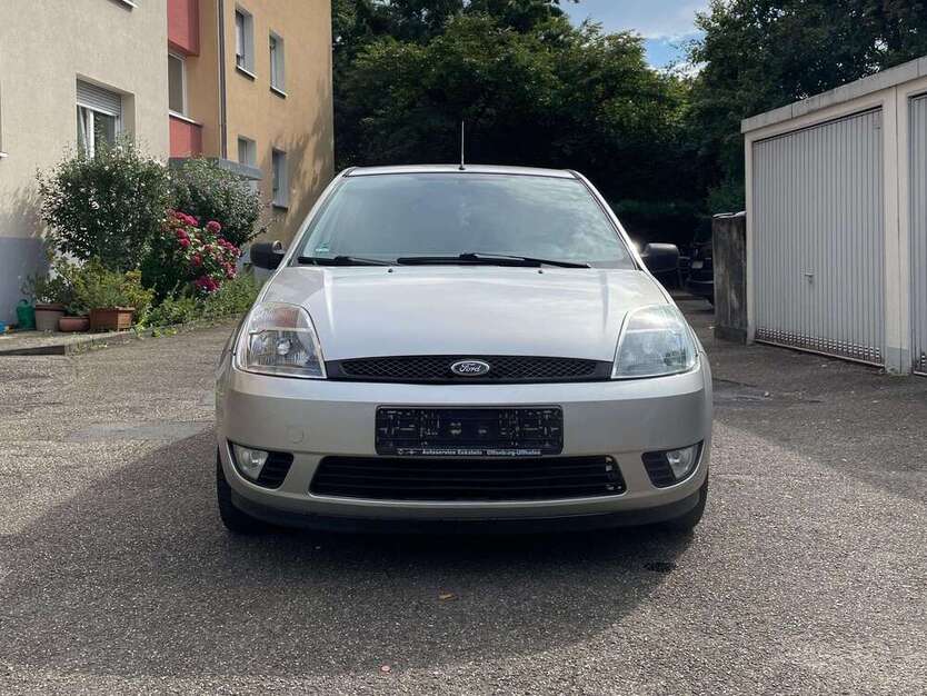 Ford Fiesta 182.000 km 1.200 € Baden-Baden 76532
