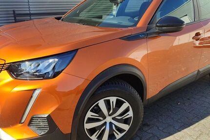 Peugeot 2008 26.421 km 18.990 € Brandenburg an der Havel 14772