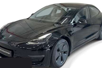 Tesla Model 3 84.501 km 26.700 &euro; Hanau 63457