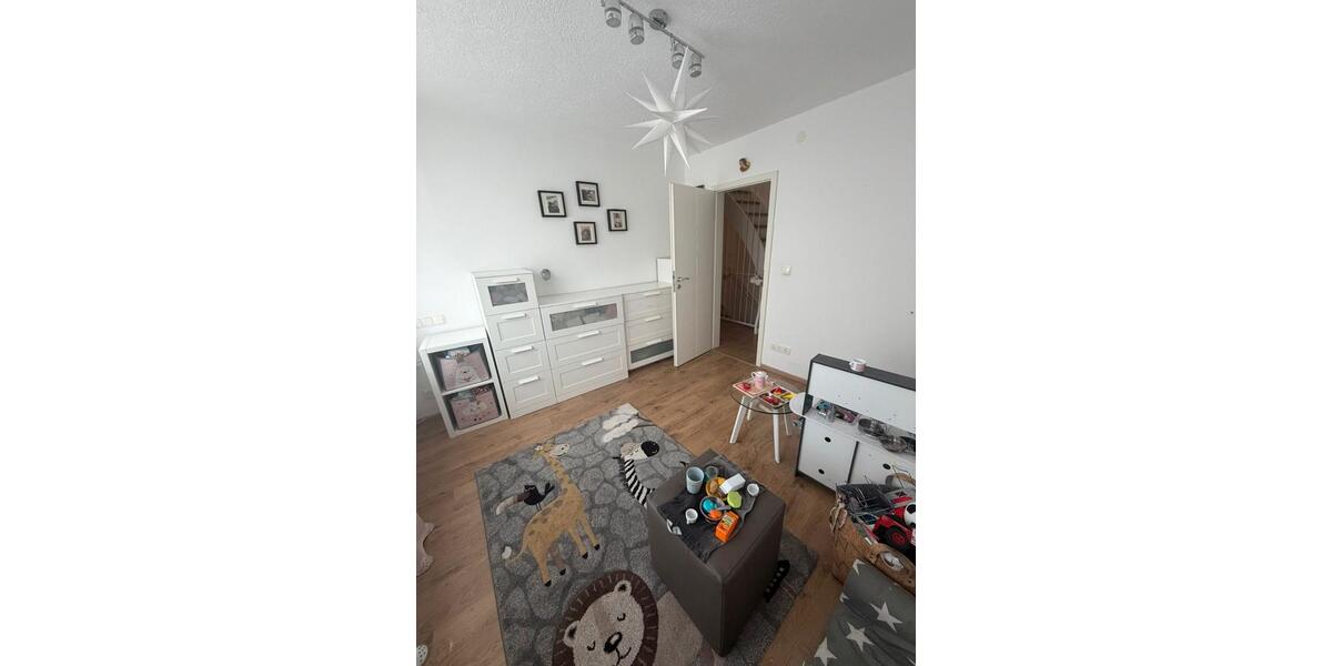 Reihenhaus Ingolstadt Friedrichshofen-Hollerstauden - 6 Zimmer, 125 m&sup2;, 525.000&euro; | Angebot:25768074