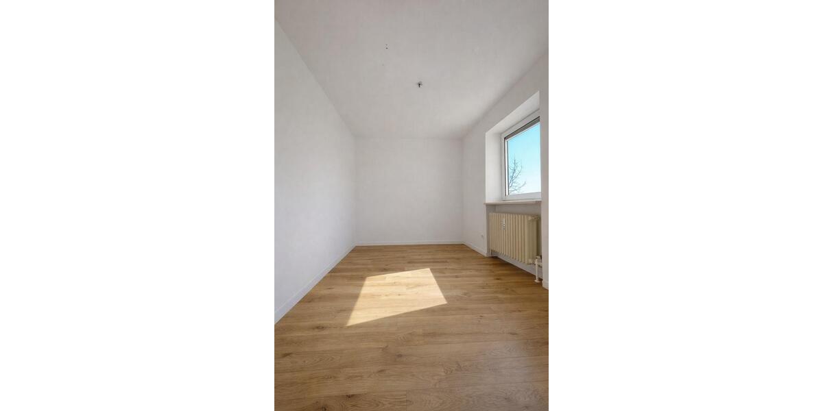 Etagenwohnung Germering - 4 Zimmer, 85 m&sup2;, 1.890&euro; | Angebot:25918687