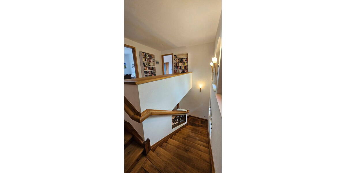 Einfamilienhaus Hofheim - 9 Zimmer, 320 m&sup2;, 4.250&euro; | Angebot:26616851