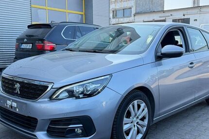 Peugeot 308 121.653 km 10.690 &euro; Mainz 55128