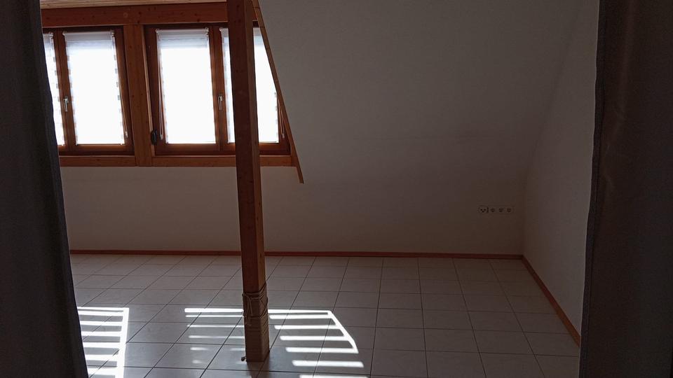 Dachgeschoßwohnung Gerstetten - 1.5 Zimmer, 45 m&sup2;, 400&euro; | Angebot:25405924