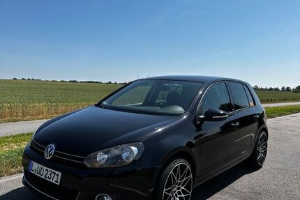 VW Golf 115.000 km 7.600 &euro; Borna 04552