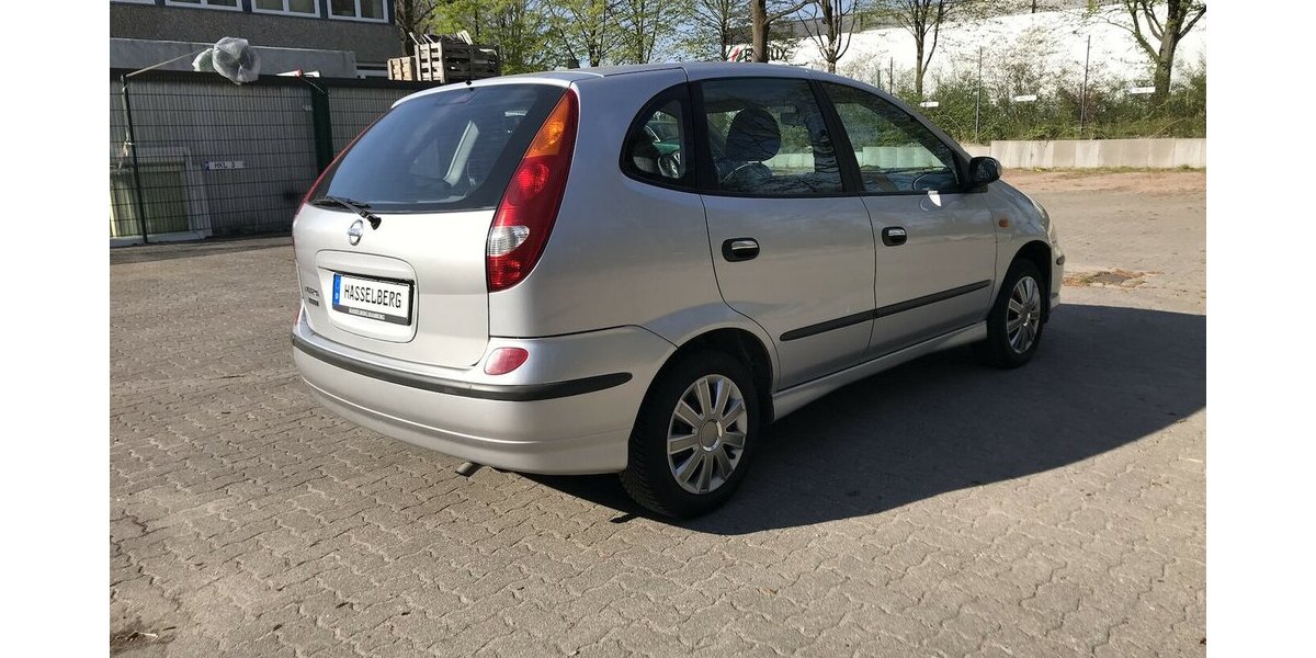 Nissan Almera Tino Luxury 189.500 km 1.999 &euro; Hamburg 22339