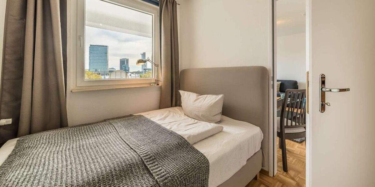 Etagenwohnung Frankfurt am Main Westend-Süd - 2 Zimmer, 45 m&sup2;, 1.820&euro; | Angebot:25458975