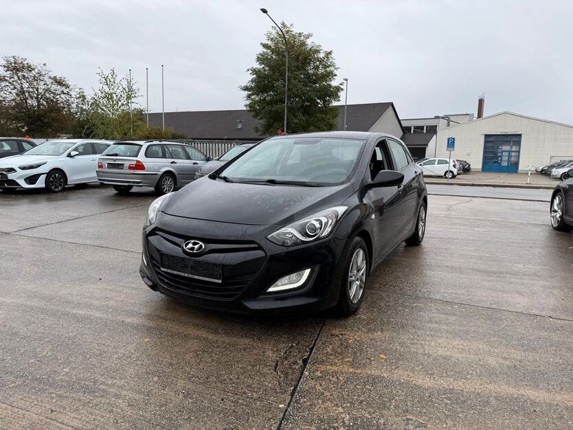 Hyundai i30 160.000 km 5.490 € Altdorf 84032