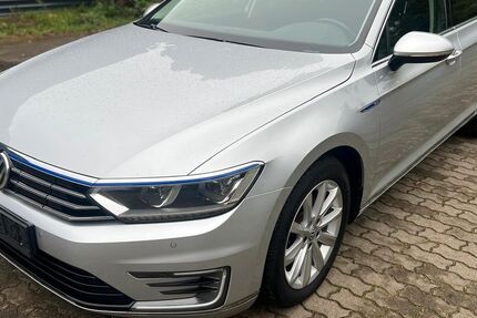 VW Passat Variant 249.000 km 8.499 &euro; Löwenberger Land OT Teschendorf 16775