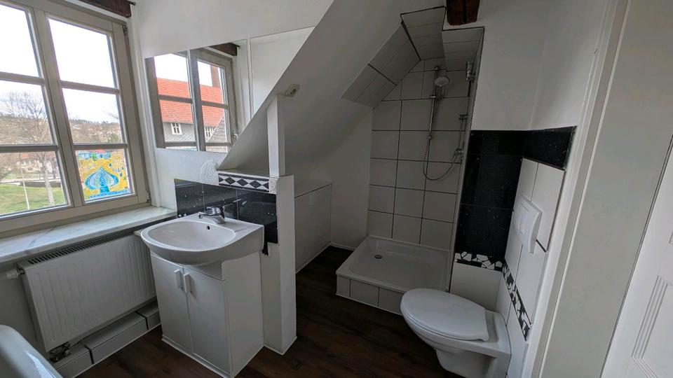 Einfamilienhaus Frankenberg (Eder) - 2 Zimmer, 94 m&sup2;, 750&euro; | Angebot:26320831