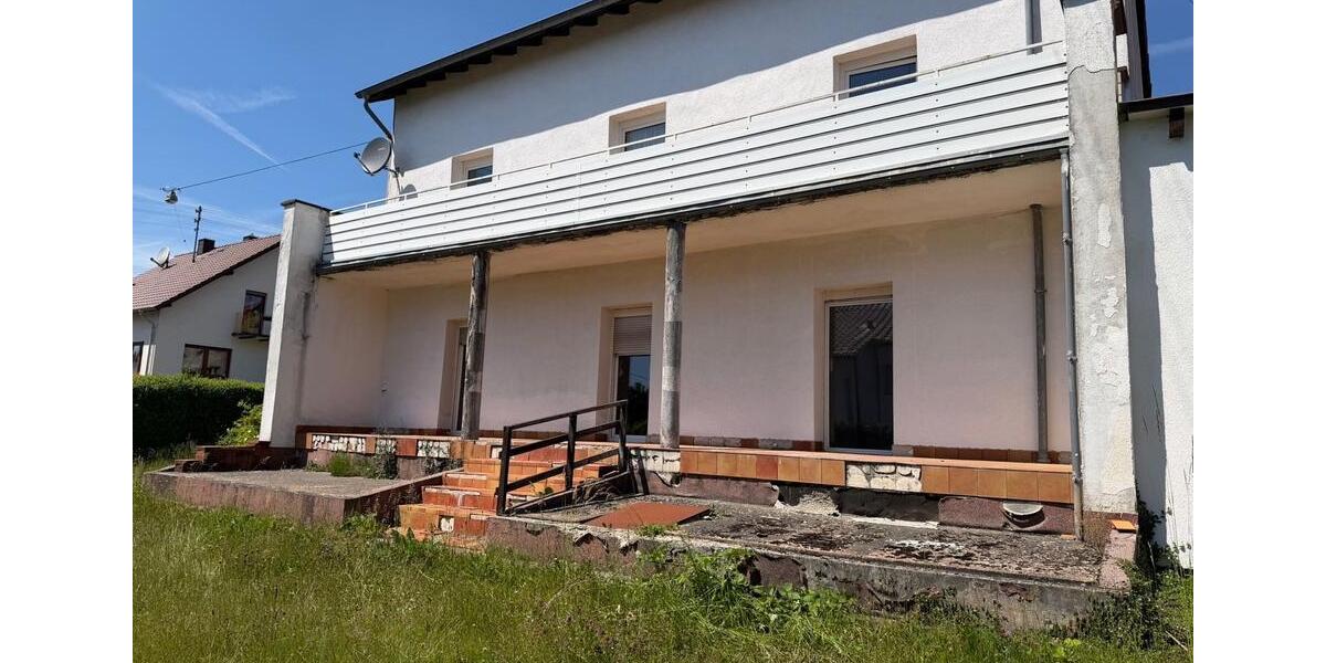 Einfamilienhaus Losheim am See - 8 Zimmer, 220 m&sup2;, 140.000&euro; | Angebot:26716120