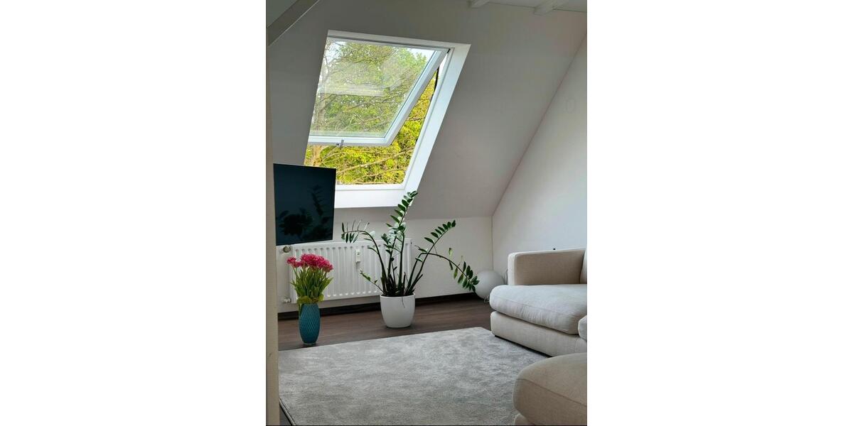 Dachgeschoßwohnung Mülheim an der Ruhr - 1.5 Zimmer, 35 m&sup2;, 595&euro; | Angebot:24299782