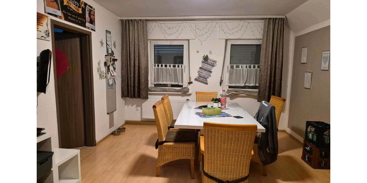 Dachgeschoßwohnung Hille - 6 Zimmer, 170 m&sup2;, 795&euro; | Angebot:25146710