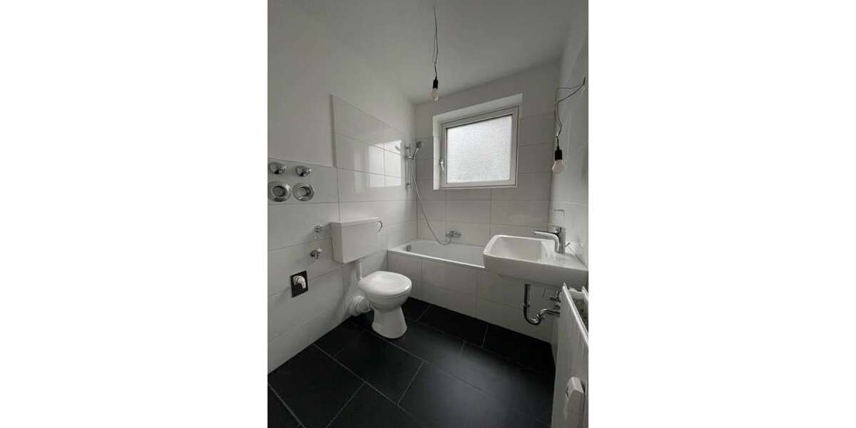 Etagenwohnung Wilhelmshaven Fedderwardergroden - 5 Zimmer, 92 m&sup2;, 629&euro; | Angebot:26098654