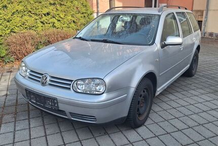 VW Golf 213.271 km 800 &euro; Flöha 09557