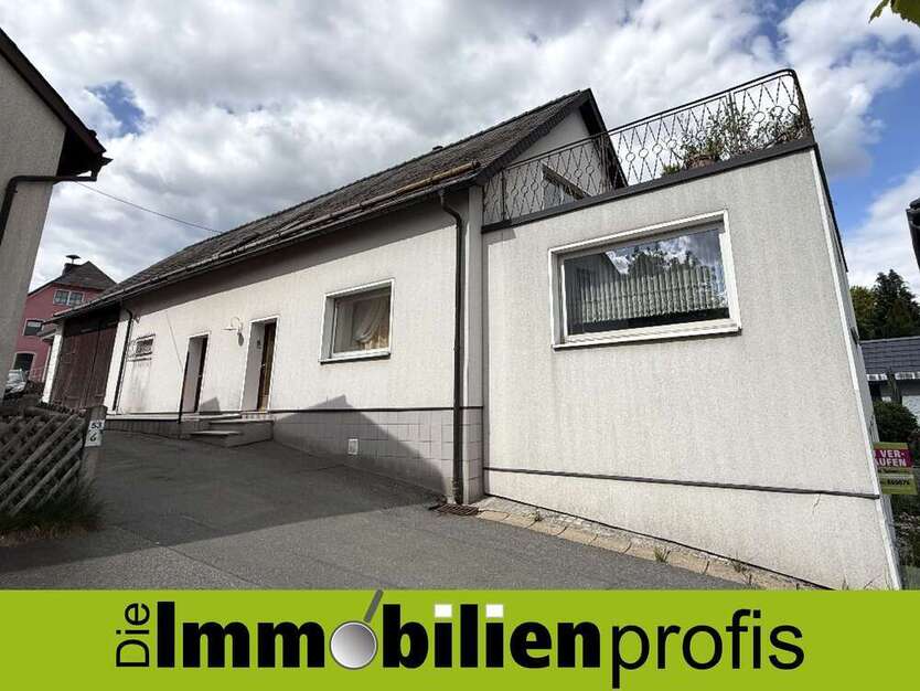 Haus zum Kaufen in Helmbrechts 79.900 € 150 m²