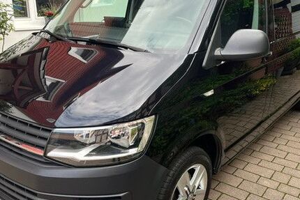 VW T6 Transporter 184.200 km 22.700 &euro; Allendorf Eder 35108