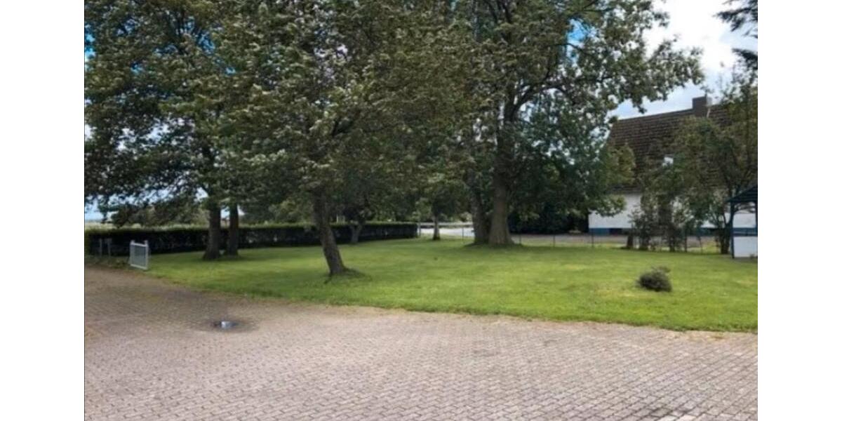 Erdgeschoßwohnung Brunsbüttel - 3 Zimmer, 100 m&sup2;, 830&euro; | Angebot:25919246