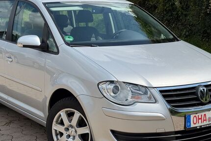 VW Touran 152.000 km 5.999 € Osterode 37520