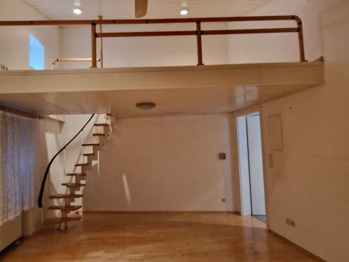 Großzügiges Einfamilienhaus mit Einliegerwohnung in 97450 Arnstein (ID 10527) 7 zimmer